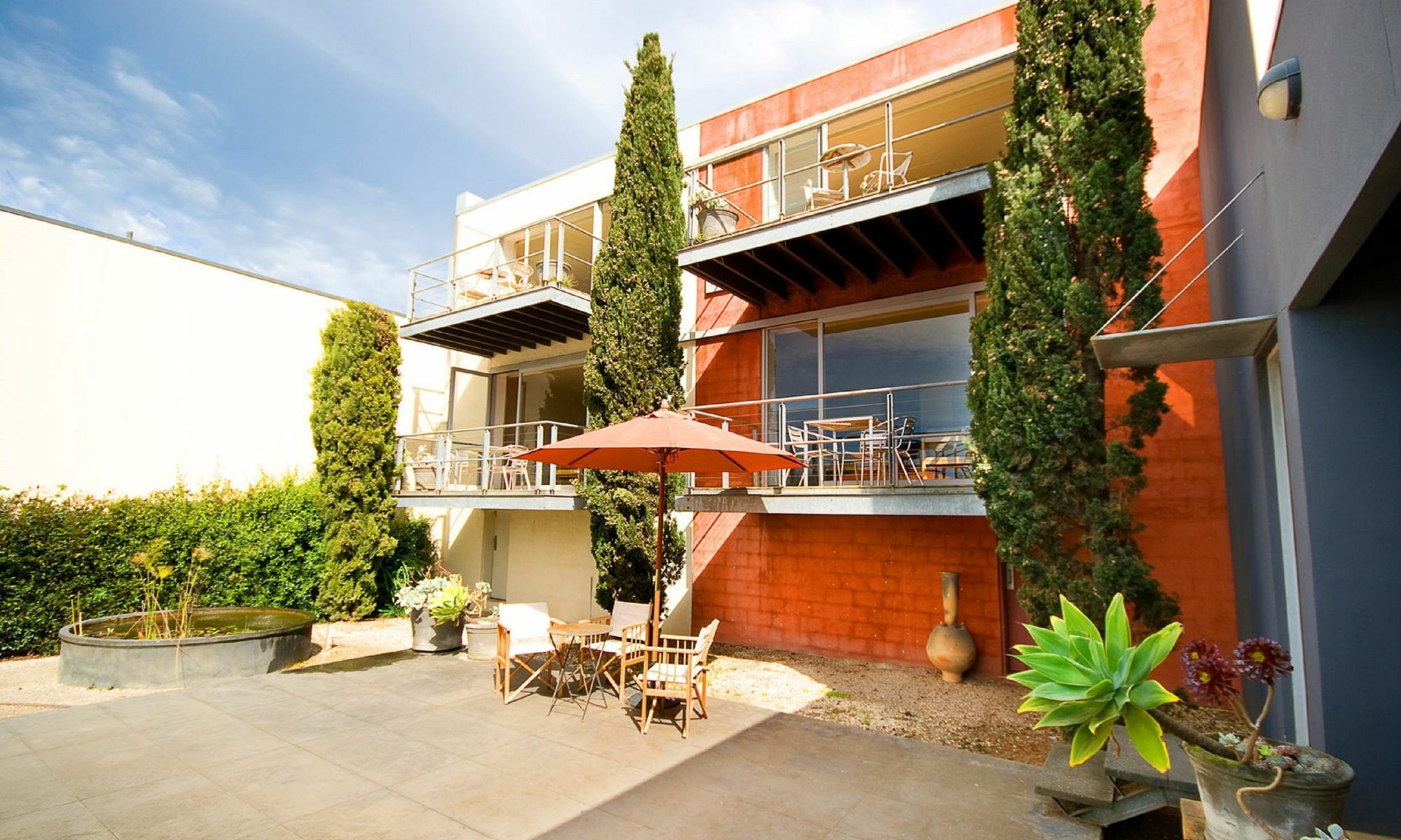 Phoenix Apartments 론 외부 사진